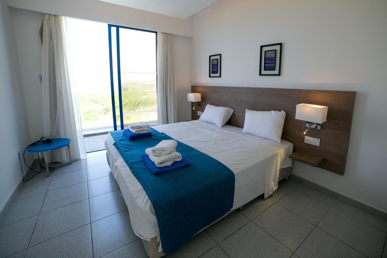 Marica'S Boutique Hotel Kissonerga Eksteriør billede